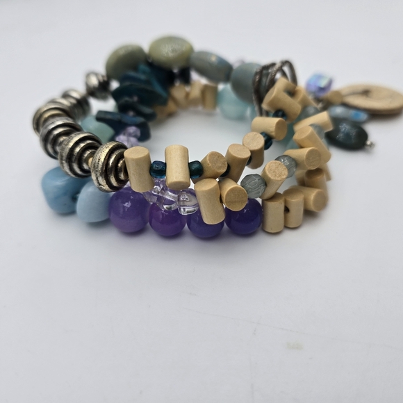 Multicolor Beaded Bracelet - Picture 6 of 9